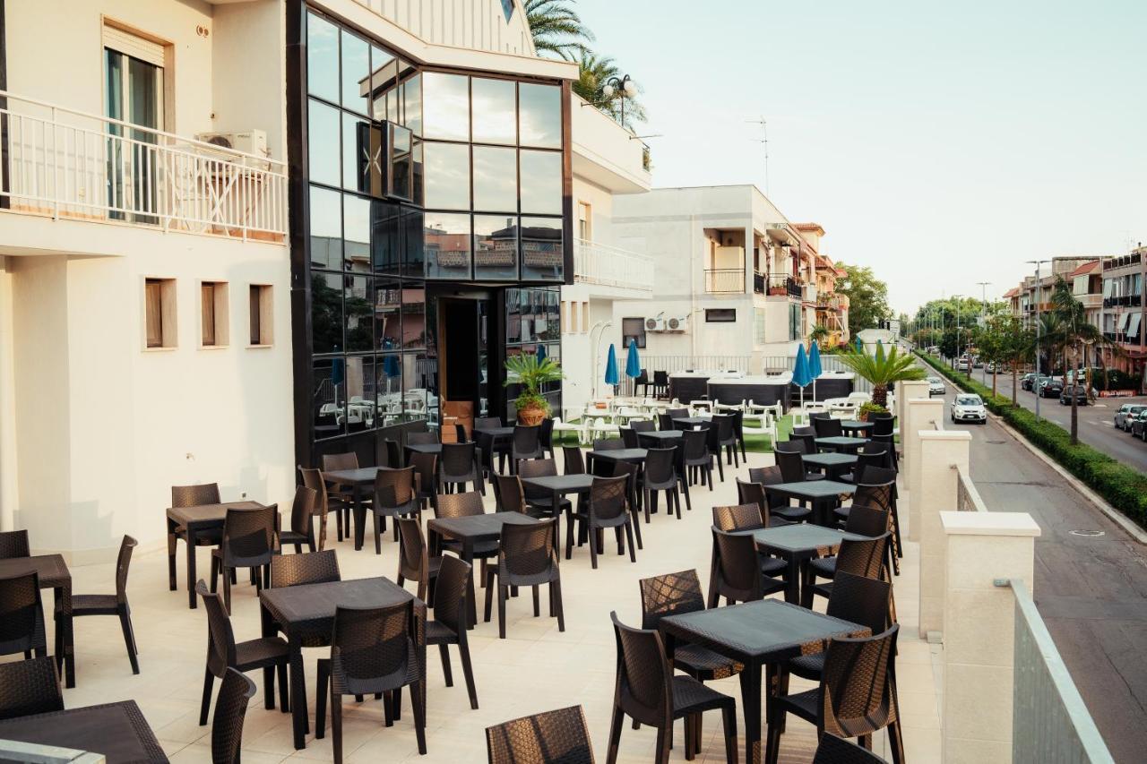 Accord Le Rose Hotel Palagiano Exterior photo